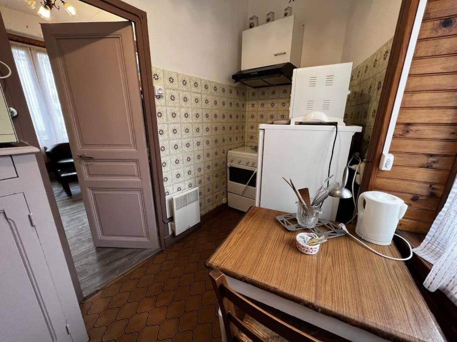 Le Nid Douillet Rustique Linge Fourni Apartment Ла Бурбул Екстериор снимка